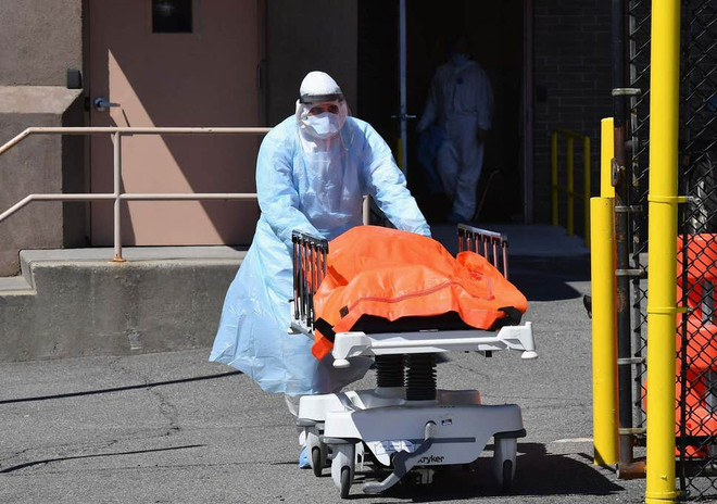 Mỹ: Số ca tử vong vượt mốc 10.000 người, kéo dài phong tỏa New York ảnh 1