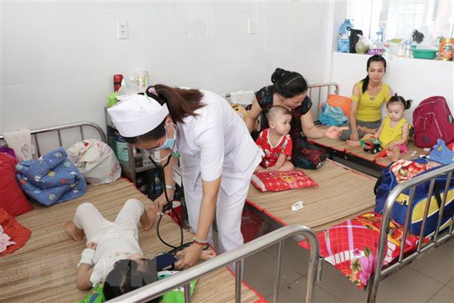 Cần Thơ: Trẻ dưới 2 tuổi mắc bệnh tay chân miệng tăng nhanh đột biến ảnh 1