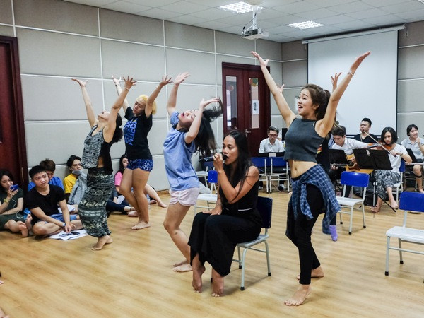 Không khí “Đêm Hè sau cuối” sôi động trước “giờ G” ảnh 3