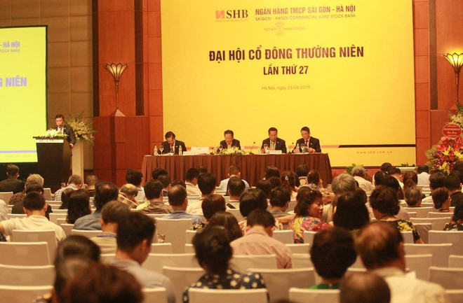 Ông Nguyễn Văn Lê – Tổng Giám đốc SHB báo cáo trước Đại hội. (Ảnh: CTV) Ngân hàng Sài Gòn-Hà Nội tăng vốn điều lệ lên 17.570 tỷ đồng ảnh 1