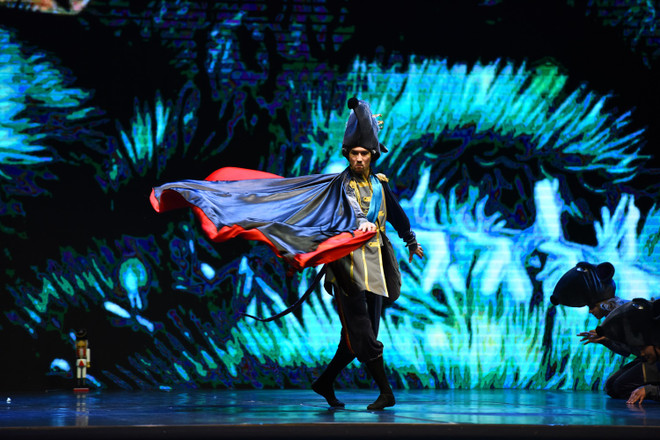 [Photo] Mãn nhãn với vở ballet "Kẹp hạt dẻ" theo công nghệ 3D ảnh 5