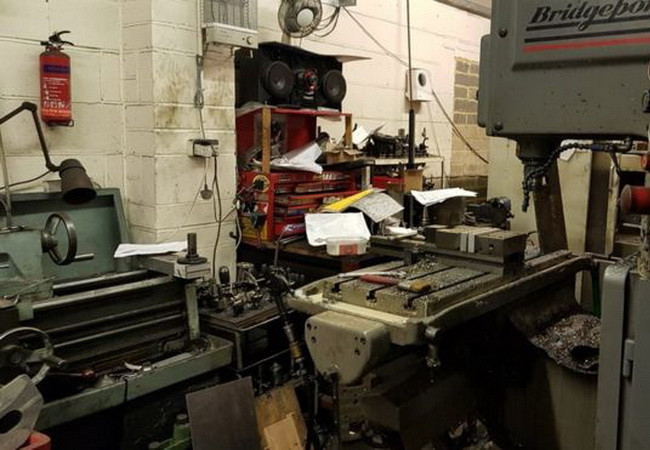 Anh phát hiện một xưởng sản xuất súng trái phép tại miền Nam ảnh 1