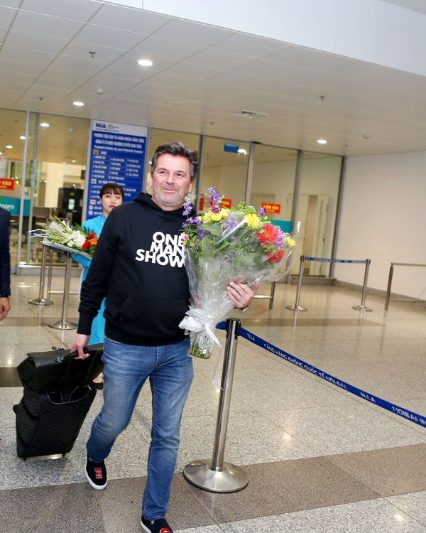 Thủ lĩnh ban nhạc Modern Talking - Thomas Anders đã tới Hà Nội ảnh 5