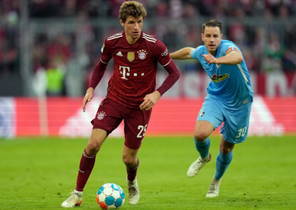 FCB bắt đầu hành trình đến Giáng sinh bằng trận derby Bavaria ảnh 2