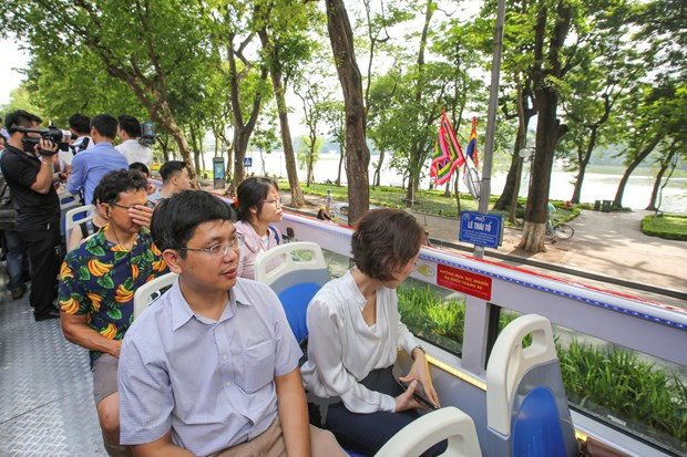 Nhu cầu suy yếu, UOB hạ dự báo GDP Việt Nam xuống còn 5,2% ảnh 2