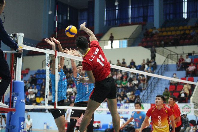 Ninh Bình Lienvietpostbank với lối chơi biến hóa, đa dạng. (Ảnh: Vietnam+) Nam Ninh Bình Lienvietpostbank chiến thắng trong trận đầu ra quân ảnh 2