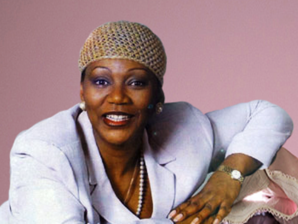 Trưởng nhóm Boney M “yêu cầu” được đưa đi ăn...phở khi đến Việt Nam ảnh 1