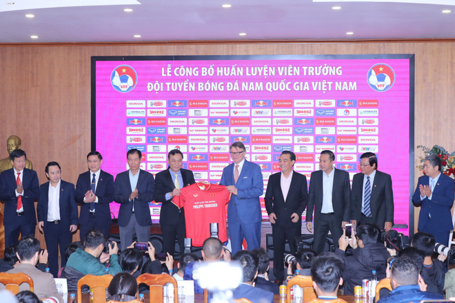 HLV Philippe Troussier: ‘Mục tiêu World Cup 2026 không phải xa vời’ ảnh 2