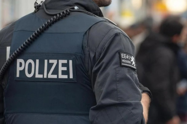 Đức bắt giữ một nghi can trao đổi vật liệu chế tạo bom khủng bố ảnh 1