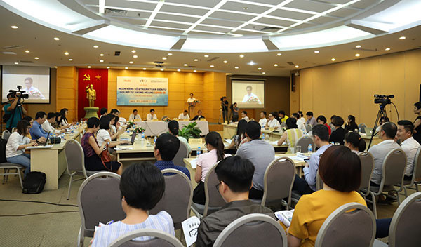 Phát triển ngân hàng số: "Không để quy định đuổi theo công nghệ" ảnh 1