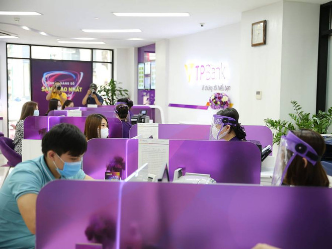 TPBank miễn nhiều loại phí cho khách hàng cá nhân và doanh nghiệp ảnh 1