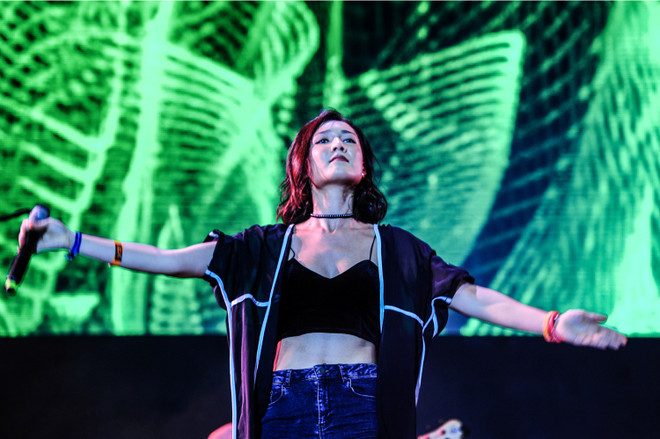 [Photo] Anna Trương thổi "làn gió mới" LANDS đến Monsoon 2016 ảnh 7