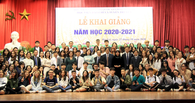 Học viện Báo chí và Tuyên truyền khai giảng năm học mới ảnh 2