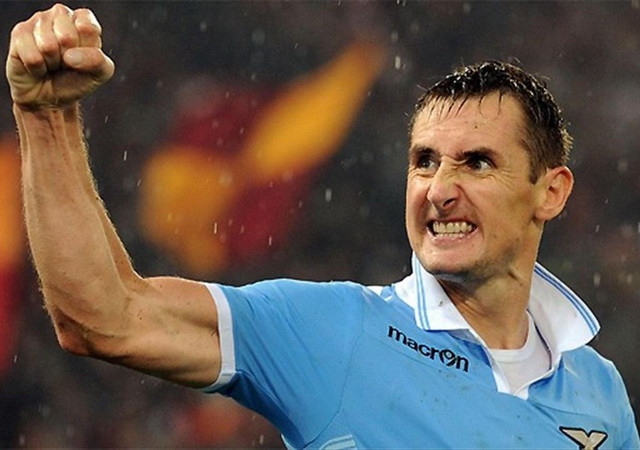 Klose đã chơi 171 trận cho Lazio từ năm 2011 đến 2016, ghi 63 bàn thắng cho đội bóng thành Rome.(Nguồn: Fcb.com) Trợ lý HLV Miroslav Klose nói về cuộc đối đầu giữa Lazio và Bayern ảnh 2