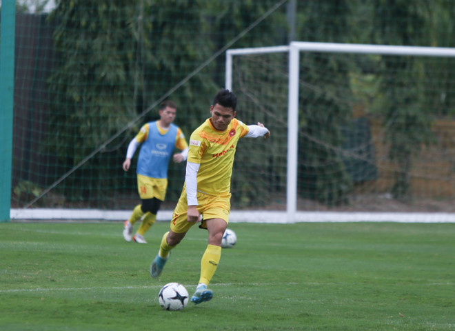 Tuyển Việt Nam tập luyện những gì trong giá lạnh ở Hà Nội? ảnh 2