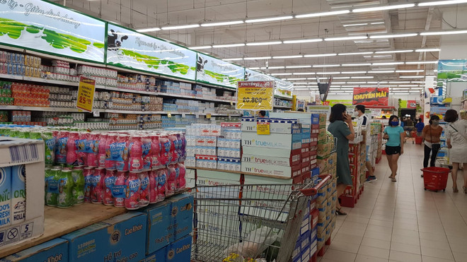 Ảnh minh họa. (Ảnh: T.H/Vietnam+) Standard Chartered dự báo tăng trưởng của Việt Nam đạt 3,3% ảnh 1