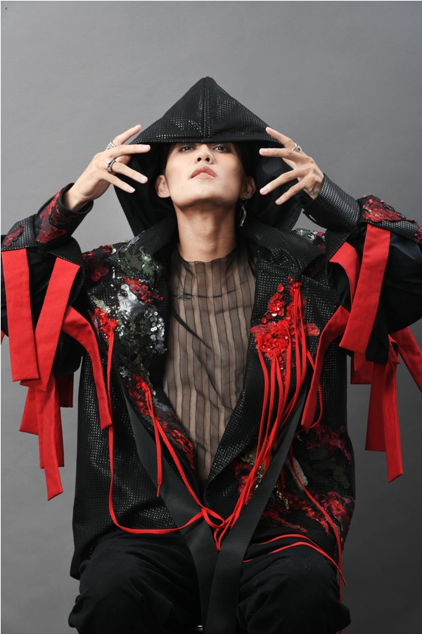 'Thí sinh triệu view' của Giọng hát Việt ra mắt MV chủ đề Halloween ảnh 2