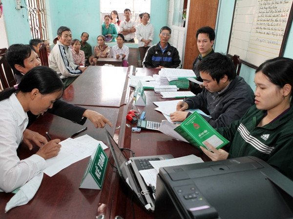 Tiếp tục thực hiện tốt chính sách tín dụng ưu đãi đối với hộ nghèo ảnh 1