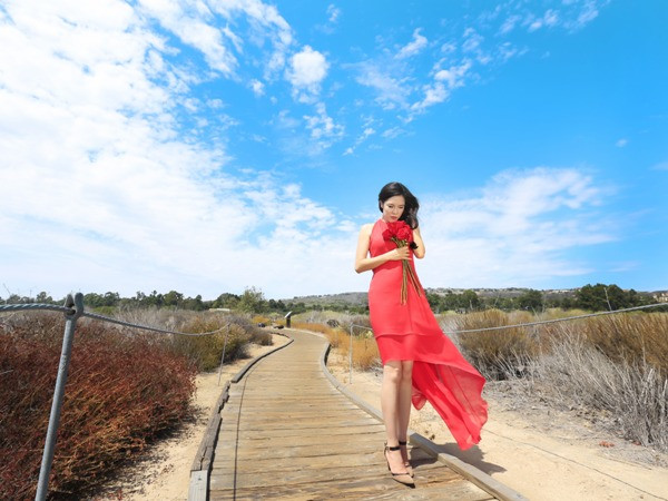 Ca sỹ Thu Phương chính thức ra mắt CD “Phía nào đến chân trời” ảnh 2