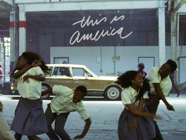 "This is America" vươn lên dẫn đầu bảng xếp hạng Billboard Hot 100 ảnh 1