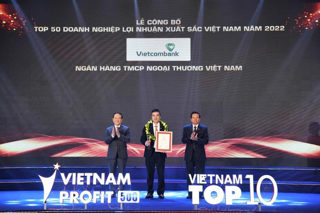 Vietcombank dẫn đầu trong tốp 10 doanh nghiệp lợi nhuận tốt nhất ảnh 1