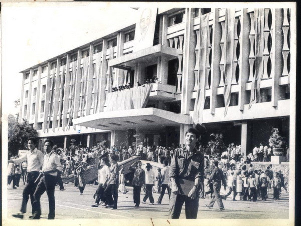 "Biên bản chiến tranh 1-2-3-4.75” - Nhật ký ngày Hòa Bình ảnh 3