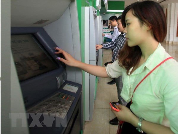 Chủ tịch Hiệp hội thẻ: Ngân hàng tăng phí vẫn không đủ bù chi cho ATM ảnh 1