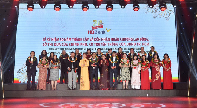 Tổng tài sản của HDBank tăng gấp 11.500 lần trong 30 năm ảnh 2