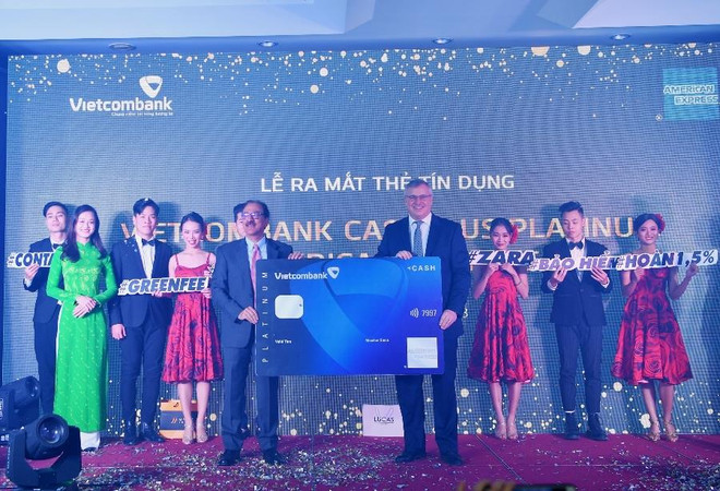 Vietcombank ra mắt thẻ tín dụng hoàn tiền cạnh tranh nhất thị trường ảnh 1