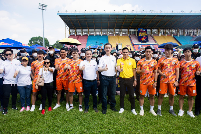 Hoàng Anh Gia Lai lần đầu tiên tuyển chọn 5 tài năng trẻ đường phố ảnh 1