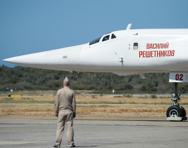Mỹ lo ngại về việc Nga triển khai các khí tài gần Venezuela ảnh 1