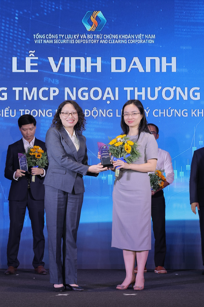 20241121_VCB la thanh vien tieu bieu trong hoi dong luu ky Ck 2024_Anh 2.JPG