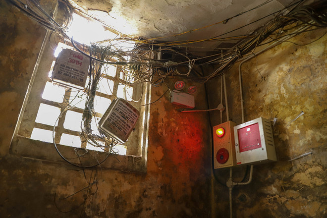 Báo động nguy cơ cháy nổ tiềm ẩn tại các khu tập thể cũ ở Hà Nội ảnh 1