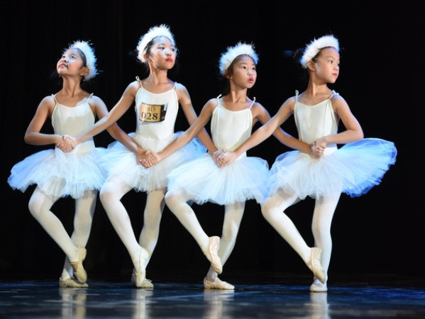 Các tài năng múa ballet Việt Nam trong đêm Gala 'I have a dream.' (Ảnh: QH) “I have a dream”: Giấc mơ có thật cho những em bé tật nguyền ảnh 1
