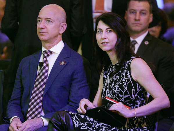 CEO Amazon ly dị, vợ có khả năng trở thành người đàn bà giàu nhất ảnh 1