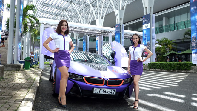 Đăng ký gói vay mua xe của TP Bank, đi siêu xe và dùng bữa tối "5 sao" ảnh 1