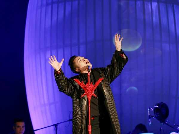 'Trời và Đất': Pha của Tùng Dương sau hơn thập kỷ âm nhạc ảnh 1