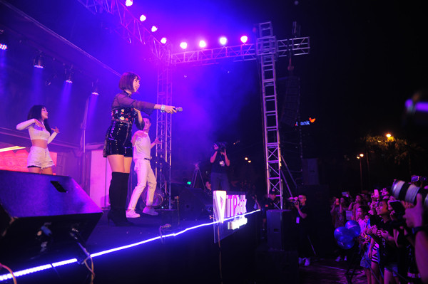 Giới trẻ Hà Thành bùng nổ trong đêm nhạc EDM hoành tráng ảnh 6