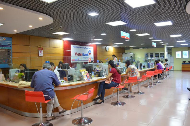 Fitch Ratings nâng triển vọng xếp hạng của VietinBank ảnh 2