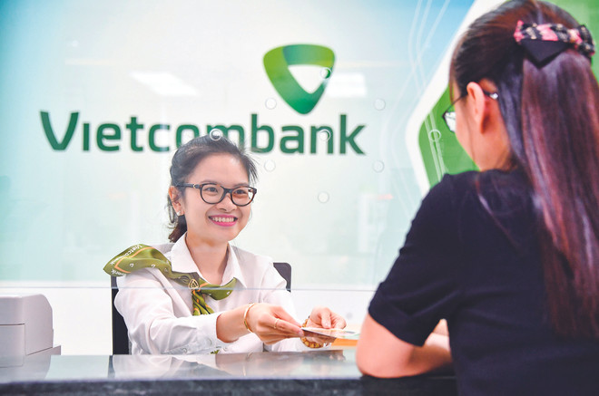 Hoạt động ngân hàng bán lẻ Vietcombank - Chuyển đổi để bứt phá ảnh 2