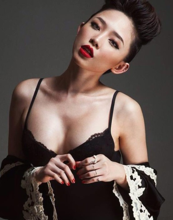 Ca sỹ Tóc Tiên: Cả Hà Hồ và Mỹ Tâm đều không phải là đối thủ ảnh 2