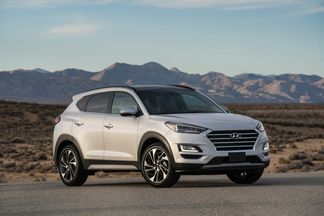 Sự xuất hiện của Hyundai Tucson trong bảng xếp hạng những mẫu xe bán chạy nhất tháng là một điều gây bất ngờ với nhiều người tiêu dùng. (Ảnh nguồn: Hyundai) Huyndai Accent vượt mặt “vua doanh số” để đứng đầu thị trường xe Việt ảnh 1