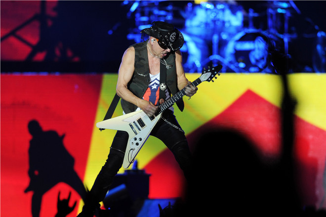 Scorpions "đốt cháy" hơn 10.000 khán giả trong đêm cuối Monsoon ảnh 3