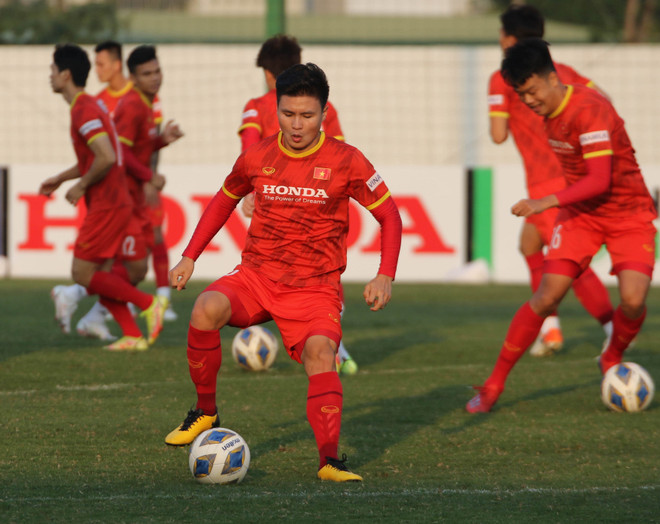 Hùng Dũng: Đội tuyển Việt Nam mang Tết đặc biệt tới cho người hâm mộ ảnh 2