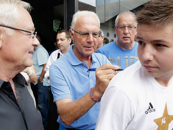 Những nhà vô địch World Cup 1990 kỷ niệm ngôi sao thứ 3 lần 25 ảnh 3