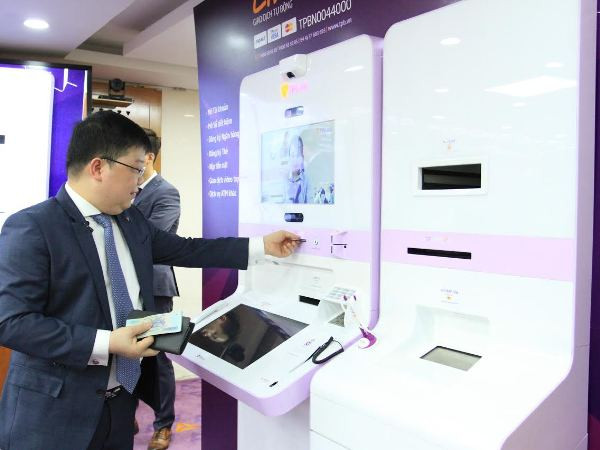 Mô hình giao dịch ngân hàng tự động đầu tiên tại Việt Nam của TPBank ảnh 2