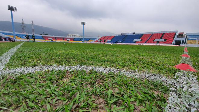 Sân Cẩm Phả mất điện giữa trận Việt Nam-Australia dù mới được nâng cấp ảnh 4