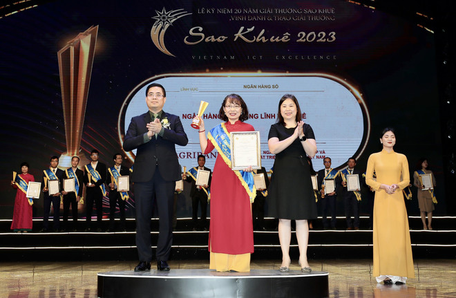 Agribank giành “cú đúp” tại giải thưởng Sao Khuê 2023 ảnh 2