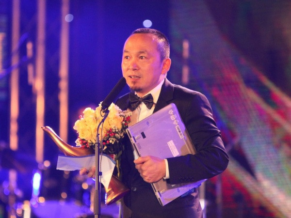 Cống hiến 11: Sơn Tùng M-TP vượt Tùng Dương, trúng “Ca sỹ của năm” ảnh 3