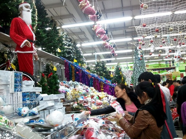 Đặc sắc Hội chợ hàng tiêu dùng và quà tặng Noel năm 2014 ảnh 1